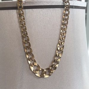 Monet gold colored necklace 18” x 15mm @.7oz (Sku169)